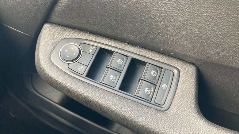 Renault Clio 1.0 TCe 90 Iconic Edition 5dr Petrol Hatchback